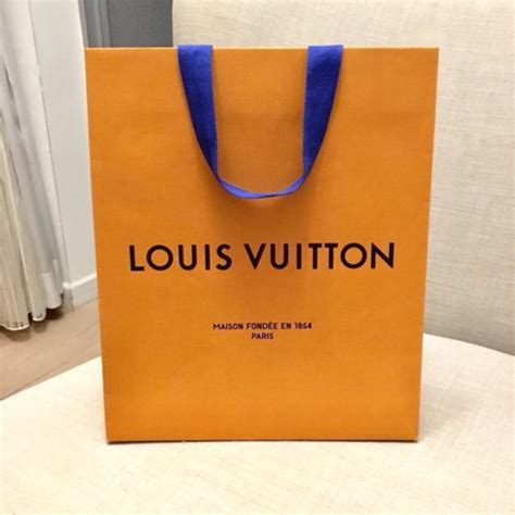 lv paper shopping bag.